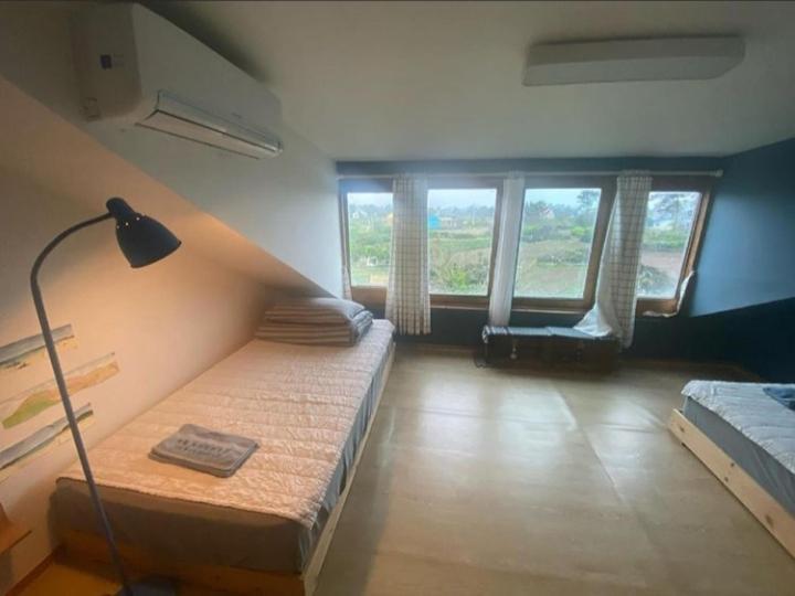 Warang Guesthouse Jeju Esterno foto