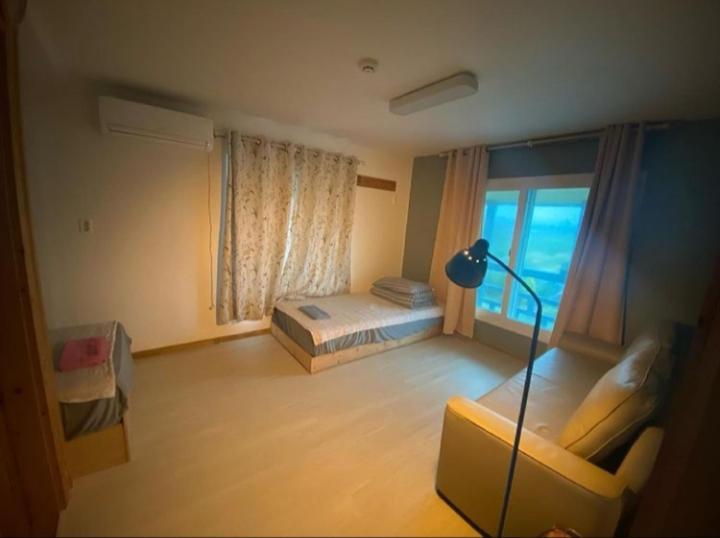 Warang Guesthouse Jeju Esterno foto