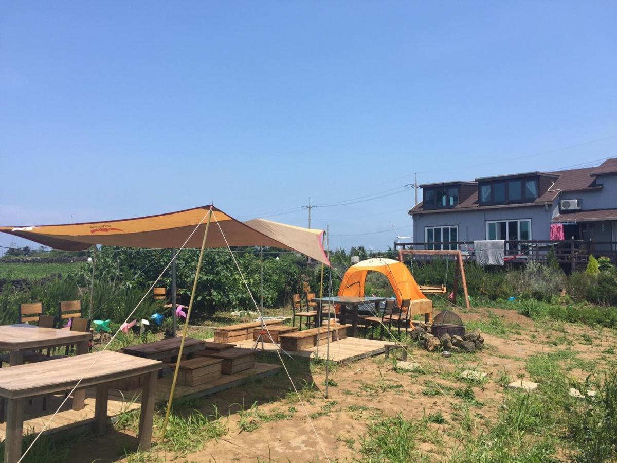 Warang Guesthouse Jeju Esterno foto
