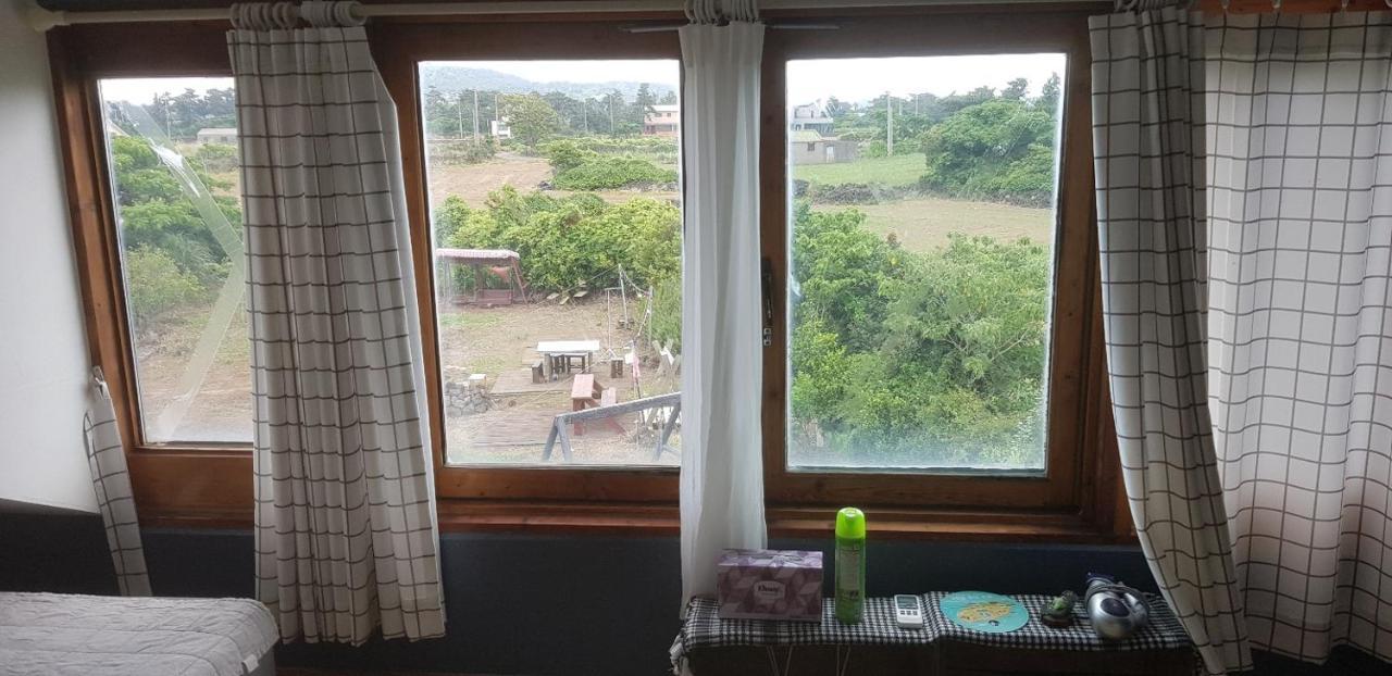 Warang Guesthouse Jeju Esterno foto
